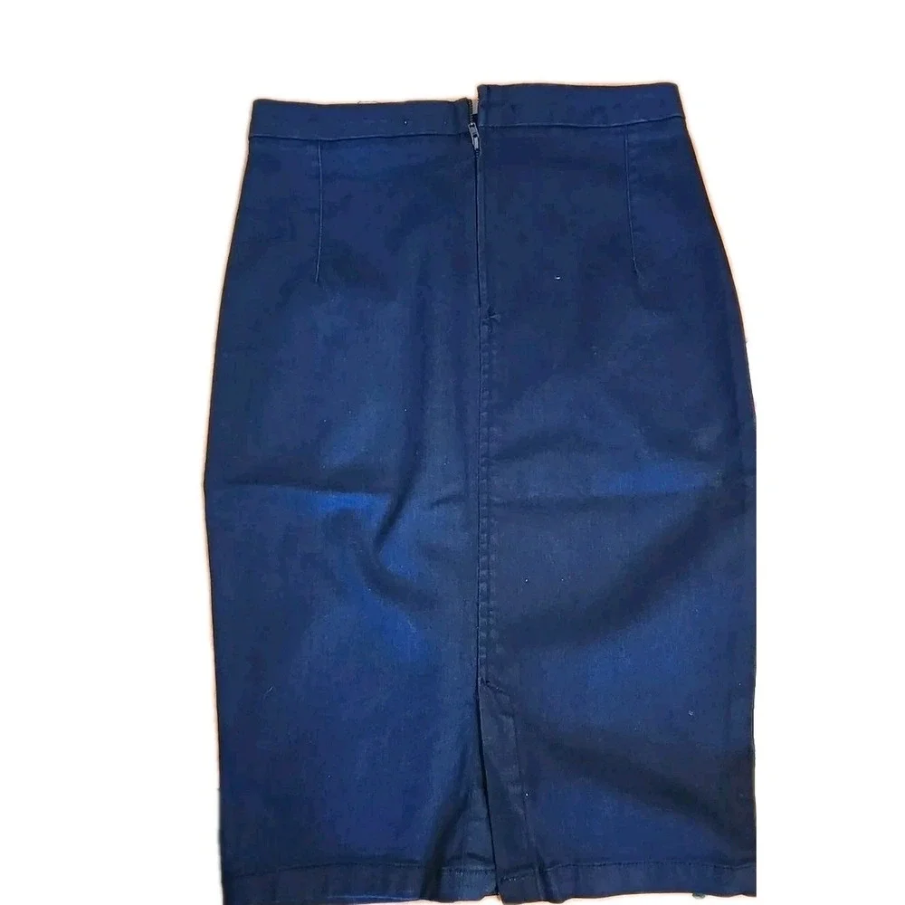Leara Woman‎ Dark Wash Denim Pencil Skirt Womens M 28
